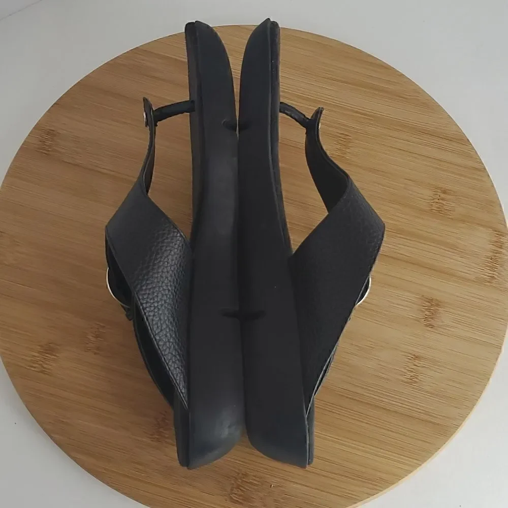 Aerosoles Women's Black Platform Sandal T Strap Toe Post Size 9W - Picture 7 of 10